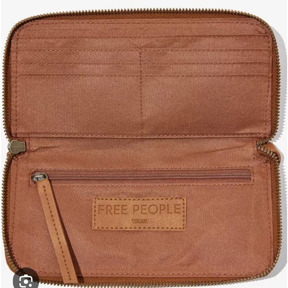 Free People Distressed Vegan Leather Wallet NWT - Picture 5 of 11